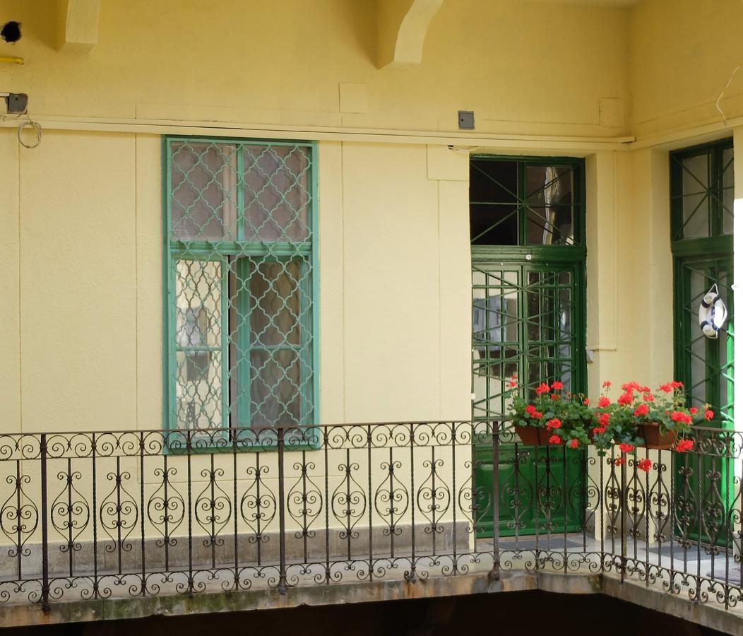 111 Hostel Будапешт Екстер'єр фото